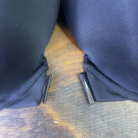 Torrid Ultimate Smoothing T-Shirt Front-Close Bra Black Mesh Back Women's 48 B - Picture 8 of 12